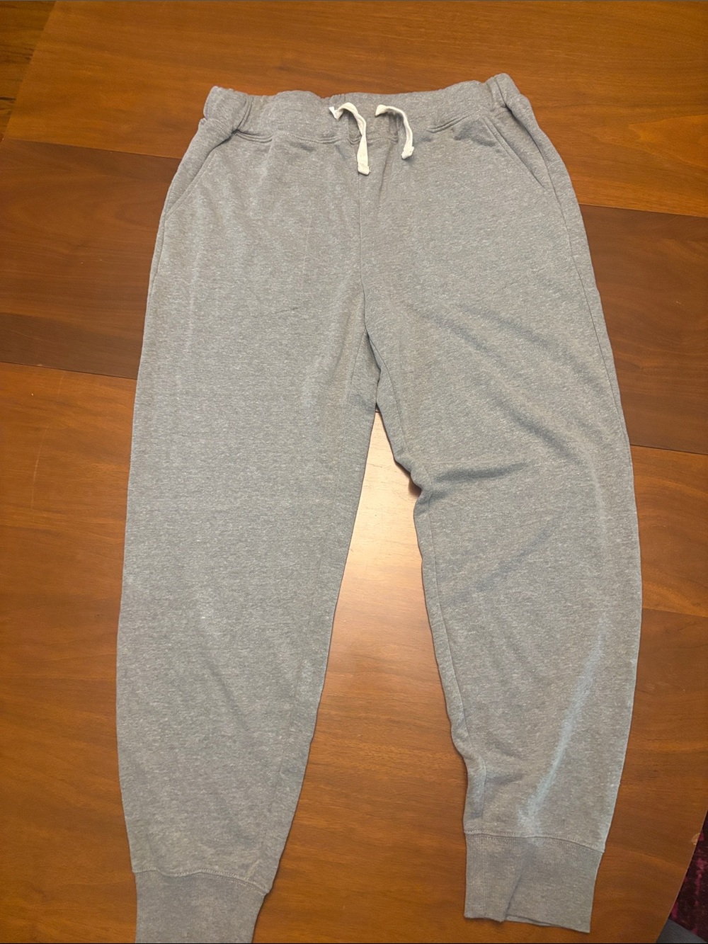 Richer Poorer Women’s Heather Gray Pullover Sweatpants